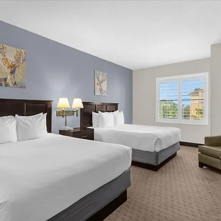 Stylish Queen Suite Near Disney Sleeps At 4